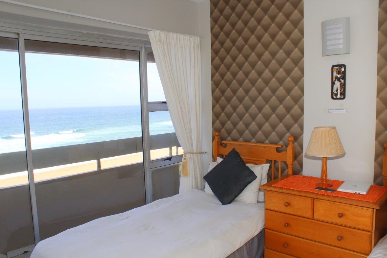 Silver Dolphin Holidays Appartement Amanzimtoti Buitenkant foto